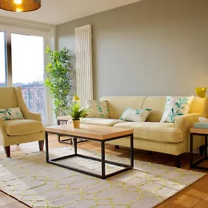 Apartment Beautiful With Fantastic Views, Edinburgh
